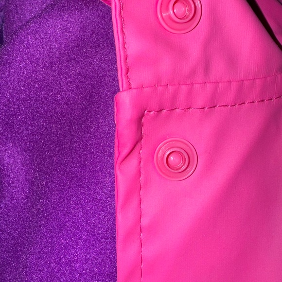 Girl’s Western Chief hooded raincoat water 💦 floral appliqué on front like new - Picture 4 of 8